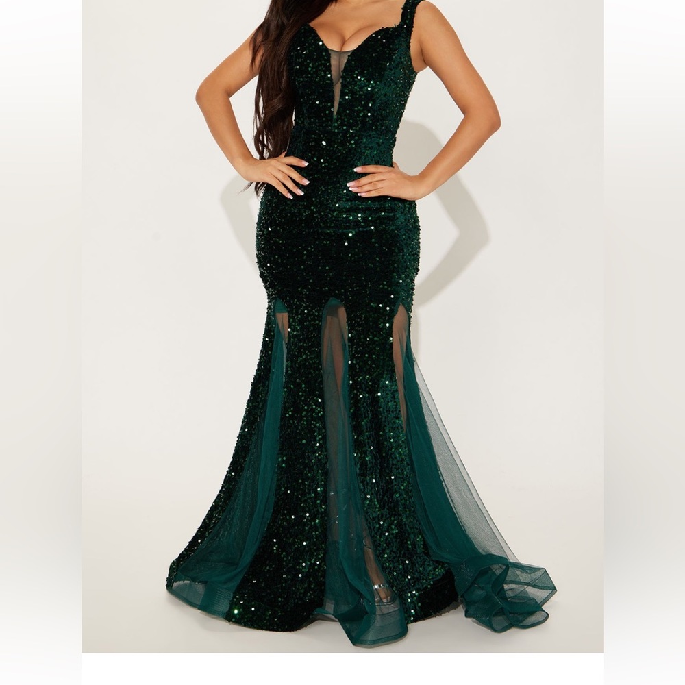 NWOT emerald green sequins maxi off shoulder dress.
